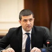 Vești bune pentru Steaua     Ministrul Apărării,  noi detalii despre promovarea „militarilor” în Liga 1: „Am ridicat bariera. Atunci este prima ședință”