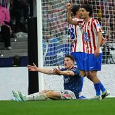 Verdictul specialistului    FOTO.   Un fost arbitru spaniol a analizat fazele controversate din   Atletico Madrid - Arsenal:  „Nu e penalty!”