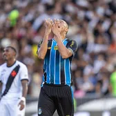 Moment incredibil    VIDEO.  Fostul atacant din Premier League   a ratat 3 penalty-uri  în decurs de 6 minute