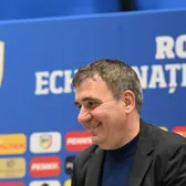Bilete la debutul lui Hagi   Sâmbătă se pun în vânzare tichetele de acces pentru   primul meci al României  din noua eră