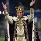 „Împăratul” Chivu a cucerit internetul!    FOTO.    Cele mai bune glume  după ce Inter a câștigat titlul » AC Milan, marea victimă