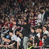 Tocați de fani    VIDEO.   Ultrașii Rapidului, fără milă!   Și-au huiduit și ironizat favoriții  + ce au făcut când l-au văzut pe Șucu