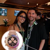 Messi și simbolul luxului absolut  Superstarul lui Inter Miami a purtat un   Rolex Daytona Rainbow  la cursa de F1 de la Miami. Cât costă exemplarul extravagant