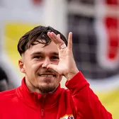 Marea întrebare Rațiu  Românul are un an divizat total: excelent la succesul lui Rayo,   o dezamăgire la națională.  Paradoxul cotei de piață