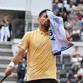 Djokovic, out de la Roma   Fostul lider mondial   a fost eliminat  de locul #79 mondial » Rivalul său, emoționat la final: „E idolul meu”