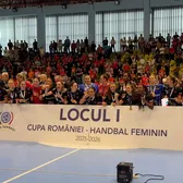 Gloria Bistrița a câștigat Cupa României   Formația lui Carlos Viver   a zdrobit-o  pe SCM Râmnicu Vâlcea și a cucerit trofeul în premieră