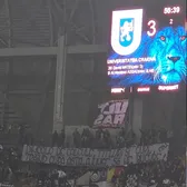 Le-au întors spatele      VIDEO.   Ce făceau fanii lui U Cluj   la 0-3 pentru Craiova  + gest de zile mari după dezastrul de pe „Oblemenco”
