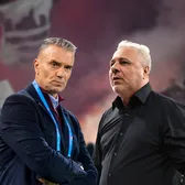 Șumudică îl contrazice pe Pancu  Antrenorul liber de contract   laudă condițiile de la CFR:   „Un club foarte bine pus la punct”
