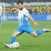 Interes pentru titularul Craiovei  Presa din Grecia anunță că AEK l-a urmărit constant pe fotbalistul oltenilor:   „A dus echipa în spate”