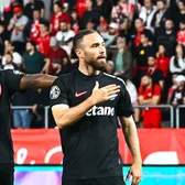 „Cea mai mare echipă din țară”  Eroul celor de la FCSB, despre calificarea dramatică   în Conference League:  „Sezonul viitor vom fi în play-off”