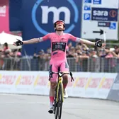 Vingegaard are aripi!    Danezul cucerește Giro d’Italia  cu 5 etape câștigate și peste 5 minute avans