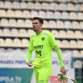 Portarul lui FCSB, prezentat la Craiova  Mai avea 5 ani de contract cu fosta campioană. Becali: „Giovanni l-a dus acolo” »   Anunțul făcut de olteni