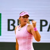 Prima finalistă de la Roland Garros    VIDEO.     Mirra    Andreeva  a oprit seria incredibilă reușită de Marta Kostyuk » Tensiuni înainte și după meci