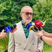 Becali schimbă FCSB din temelii  Caută întăriri în străinătate:   „Din România nu ai ce să transferi” . Posturile pe care vrea să le acopere