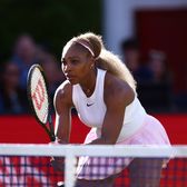 Serena Williams s-a întors după 1.375 de zile!    VIDEO.   Victorie în fața unor campioane! E în sferturi la   Queen's Club:  „Nu aveam nimic mai bun de făcut”