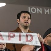 Rapid e gata să renunțe la vedete   3 jucători de bază   ar putea pleca!  Angelescu: „Am refuzat o ofertă pentru un al patrulea”