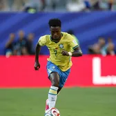 „Să fim pregătiți să suferim”  Vinicius a explicat ce n-a mers în semieșecul Braziliei cu Maroc: „Asta ne-a schimbat complet modul de a juca” +   s-a plâns de gazon