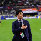 Credeați că le-ați văzut pe toate?!    FOTO:  Selecționerul Japoniei, Hajime Moriyasu, i-a lăsat pe toți mască!   Metodă neconvențională pentru a da indicații