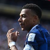 S-a ținut de promisiune    FOTO.  Motivul neașteptat pentru care Mbappe   a „cântat la flaut”  după ce a înscris cu Senegal