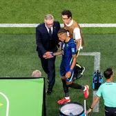 Probleme pentru Brazilia    FOTO.    Raphinha s-a accidentat  în meciul cu Haiti. Primele detalii. Ce au spus Ancelotti și Vinicius