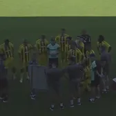 A scos Dinamo la tablă    FOTO.  Moment surprinzător la debut. Ce a făcut   Nuno Campos  în timpul meciului