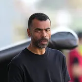 Pe bancă e mai greu  Ajuns antrenor, fostul mare jucător al Angliei se desparte de prima sa echipă   după doar 8 meciuri