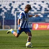 Dinamo întărește banda  „Câinii” vor un fundaș care   a impresionat în Liga 2  » Cum l-au pierdut cei de la U Cluj