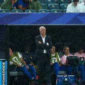 Veste tragică pentru Deschamps  Selecționerul Franței    a plecat de urgență acasă   » Nu va sta pe bancă în meciul cu Norvegia