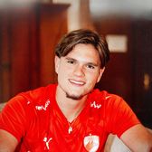 Transfer oficial    Dinamo  și-a prezentat noul fundaș central: pe cât a semnat
