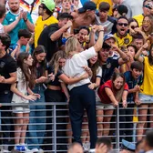 Spider-Man de la CM 2026!    FOTO.  Selecționerul   Ecuadorului  a oferit una dintre imaginile memorabile ale anului. Ce a făcut după ce a învins Germania