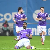 Bătaie pe vedeta Argeșului    EXCLUSIV.  Negocieri cu   golgheterul piteștenilor:  „Am primit oferta, sunt în contact cu ei” » Dorit și de rivalele din Liga 1