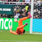 Îngropați de legendă    FOTO.  Uruguay e out de la Mondial!   Muslera, record de gafe  și o scenă incredibilă în vestiar. Ce s-a întâmplat la pauză cu Spania