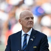 Poluantul Infantino  Șeful FIFA a parcurs   o distanță aiuritoare  cu un avion privat pentru a vedea 24 de meciuri de la CM 2026. A zburat 66 de ore!
