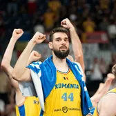 România, victorie imensă     FOTO.  „Tricolorii”   au învins Grecia   în preliminariile Mondialului de baschet