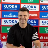 Florin Bratu, prezentat oficial  A preluat echipa cu   17 titluri  în palmares