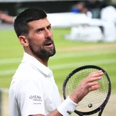 Djokovic, nervos la Wimbledon    FOTO.  Decizia care l-a înfuriat pe sârb: „Sunteți atât de mândri de   regulile voastre,  dar nu respectați niciuna”