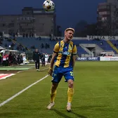 Taxă de zeci de mii de euro  Un fotbalist care bate la porțile naționalei,   dat în judecată  de clubul care l-a format: „Avem o convenție din 2014”