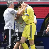 Ghinion pentru Courtois    FOTO.  Portarul Belgiei   s-a accidentat  și a părăsit terenul în lacrimi la meciul cu Spania » Înlocuitorul său a gafat decisiv