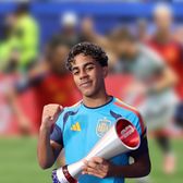 Paradoxul MVP, la CM 2026    Lamine Yamal, fără gol sau assist, 21 de mingi pierdute, procentaj modest al driblingurilor,  dar suficient de influent în joc pentru a fi desemnat Omul meciului