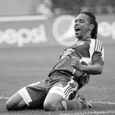 Tragedie în Portugalia  Un fost jucător al echipei Benfica   a murit  într-un accident rutier. Avea 43 de ani