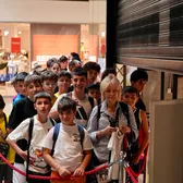 Cum arată noua siglă      VIDEO+FOTO  Fanii FCSB   au blocat intrarea în magazin  cu mai bine de o oră înainte de prezentarea echipamentului