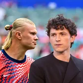 Spider-man, lăsat pe seen de Haaland😄    Tom Holland  a povestit lecția de umilință pe care i-a dat-o atacantul. Erling i-a răspuns după ce povestea a devenit virală