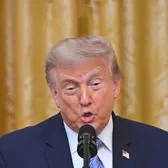 Trump, în fața unui moment jenant  Președintele SUA ar putea oferi trofeul CM țării pe care   a desființat-o la sumitul NATO. Ce a spus atunci!