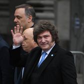 „Vom recupera Insulele Falkland”  Președintele Argentinei, după   banner-ul  afișat de jucători + De ce va absenta la finală
