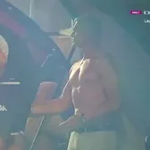 Pancu, dezbrăcat de arbitru  Tehnicianul Rapidului,   la bustul gol  pe bancă » De ce a fost nevoit să se schimbe