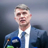 Haos în Italia  Paolo Maldini   a demisionat de la Federație după doar 16 zile.  Scandalul „Rusia-Pirlo” a fost fatal pentru fostul mare jucător