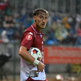 Grameni nu știe regulamentul  Fotbalistul de la Rapid, nedumerit după penalty-ul repetat din   FC Botoșani - Rapid:  „Mai bine îl las pe Ongenda să dea în minge”