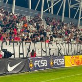 LE-AU ÎNTORS SPATELE   Peluza Nord FCSB, mesaj dur către jucători la meciul cu Farul: ultrașii au absentat din peluză, dar i-au taxat printr-un  banner acid