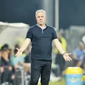 CFR Cluj nu pierde timpul  După decizia de a-l demite pe Antonio Folha, ardelenii îl așteaptă pe  Șumudică  la negocieri în această seară! Ce contract i-ar fi pregătit