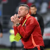 Oprița și-a pierdut cumpătul  A țipat la  propriii suporteri  în timpul partidei Steaua - SCM Râmnicu Vâlcea: „Doi am, lăsați-mă în pace”